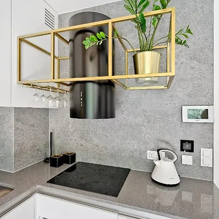 Diamond Apartment