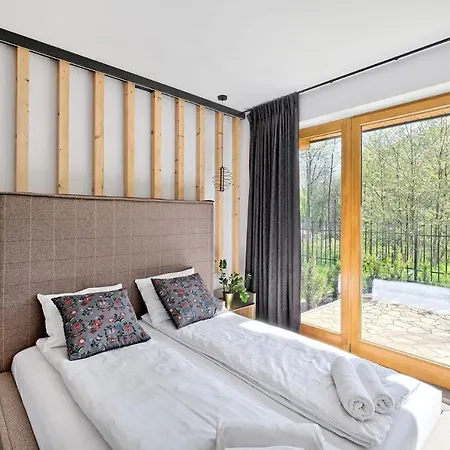 Diamond Apartment *