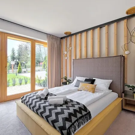 Diamond Apartment *