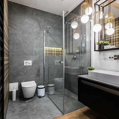 Diamond Apartment *