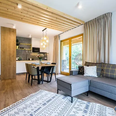 Diamond * 비아우카 타트르잔스카