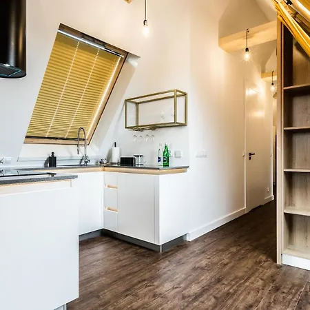 Diamond Apartment *